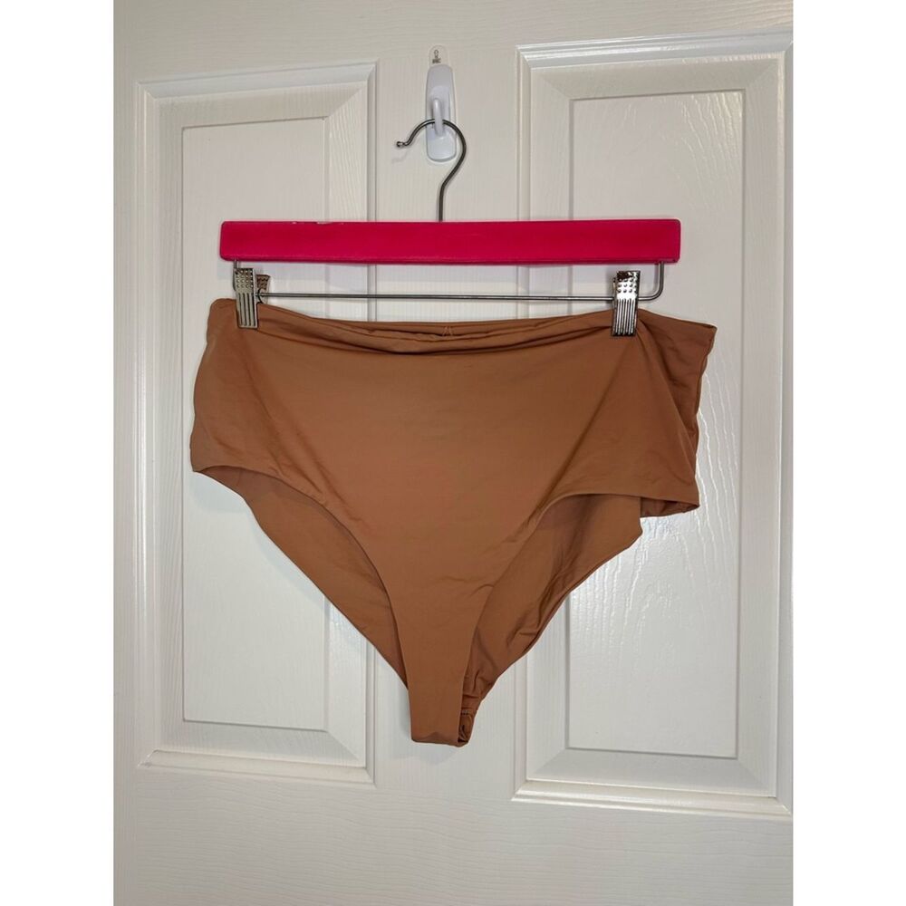 NWT Dippin’ Daisy’s Tan Nude High Waisted Cheeky Bikini Bottom 1X Minimalist